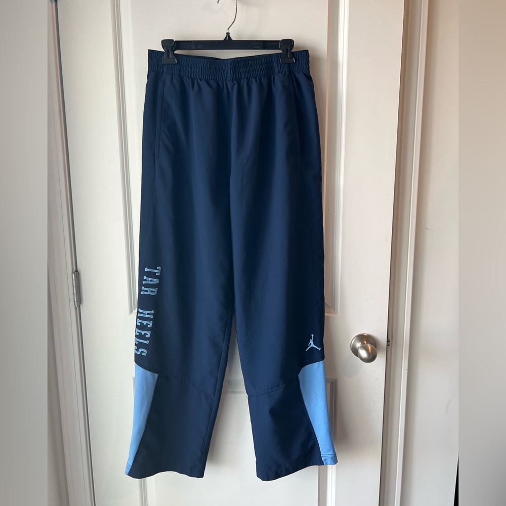Vintage Y2K UNC Tar Heels Jordan Nike Elite warm up pants. Small